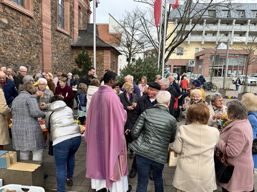 Pastoraler Raum Kitzingen Feierliche Anerkennung F R Kaplan Napoleon